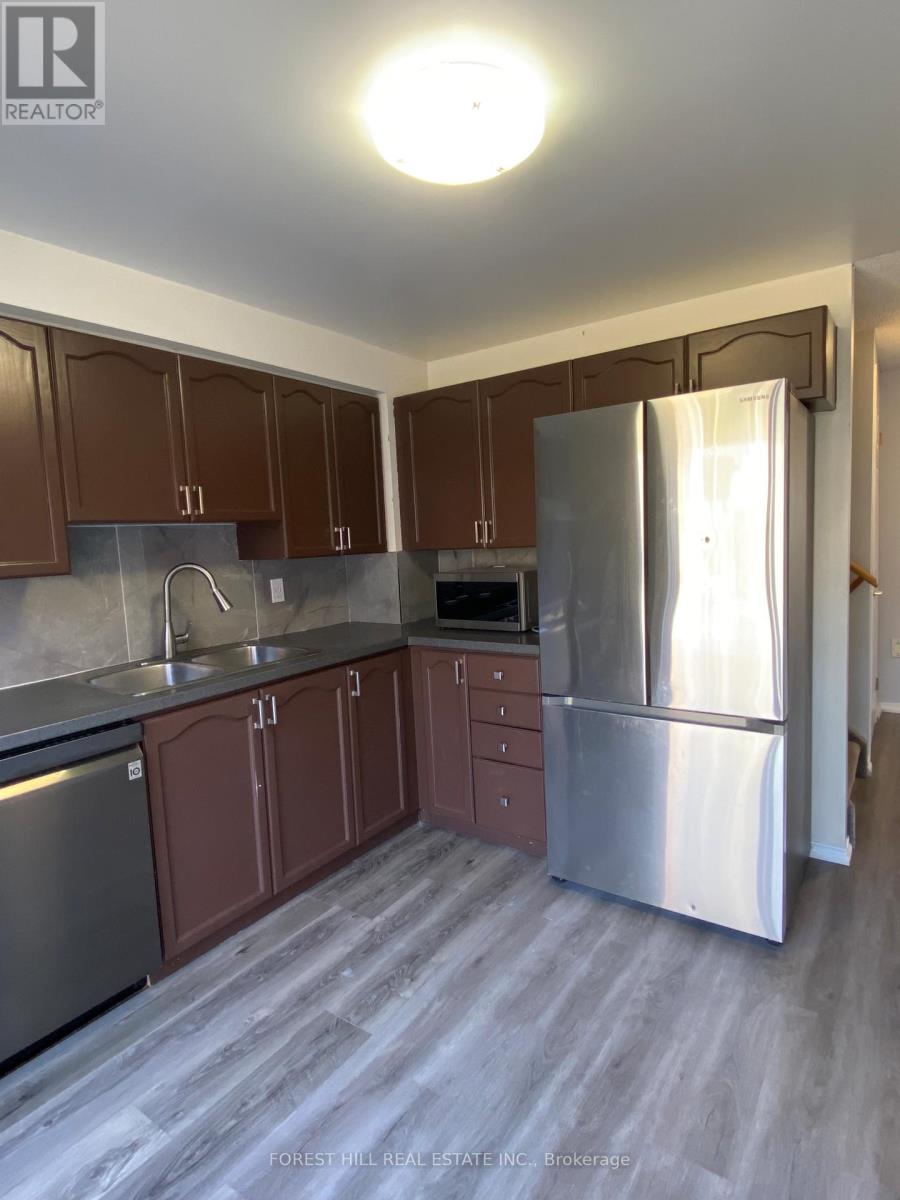 46 Lions Gate Blvd Boulevard, Barrie, Ontario  L4M 7E4 - Photo 7 - S12631308