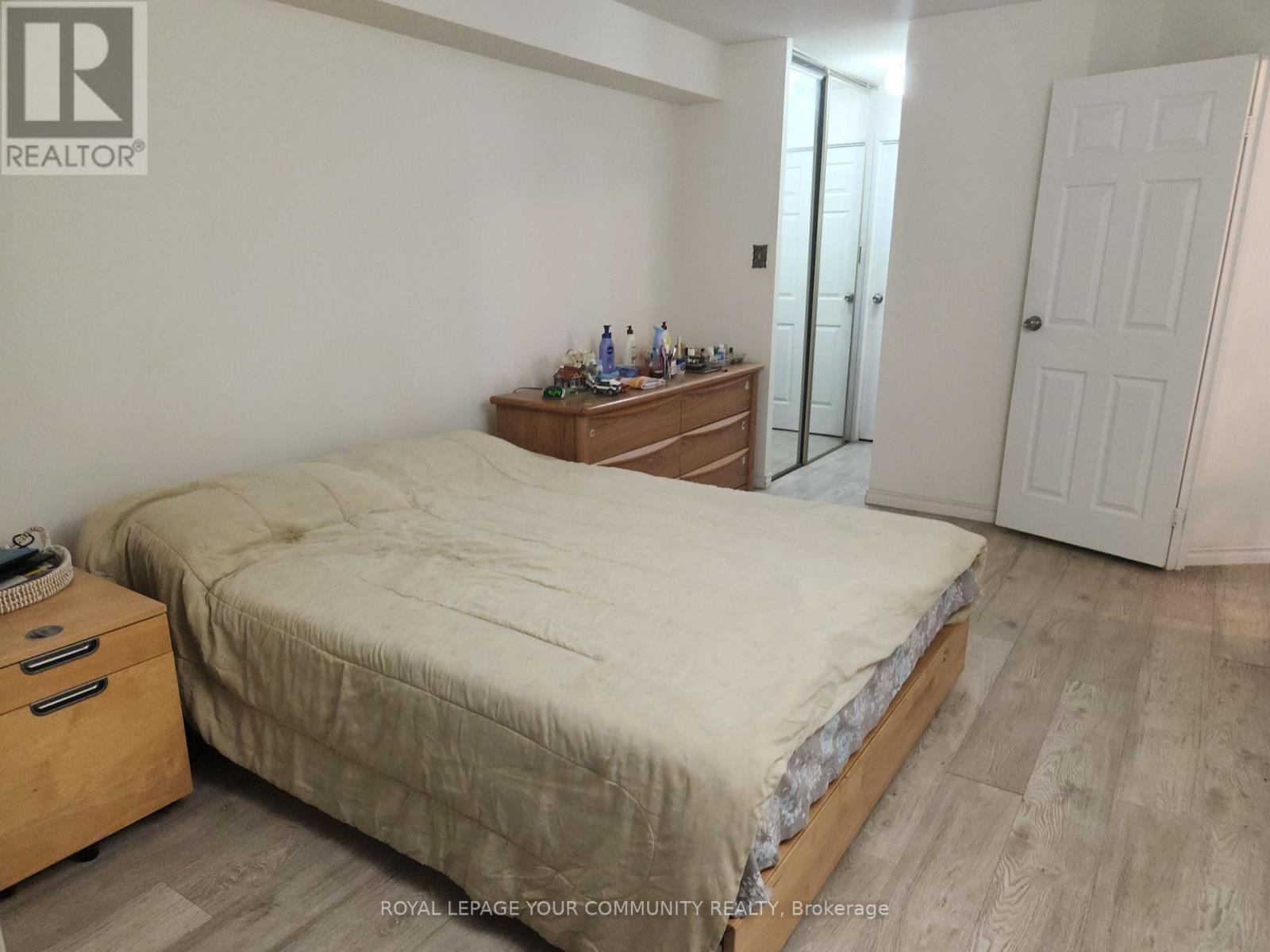 805 - 2470 Eglinton Avenue W, Toronto, Ontario  M6M 5E7 - Photo 10 - W12631306