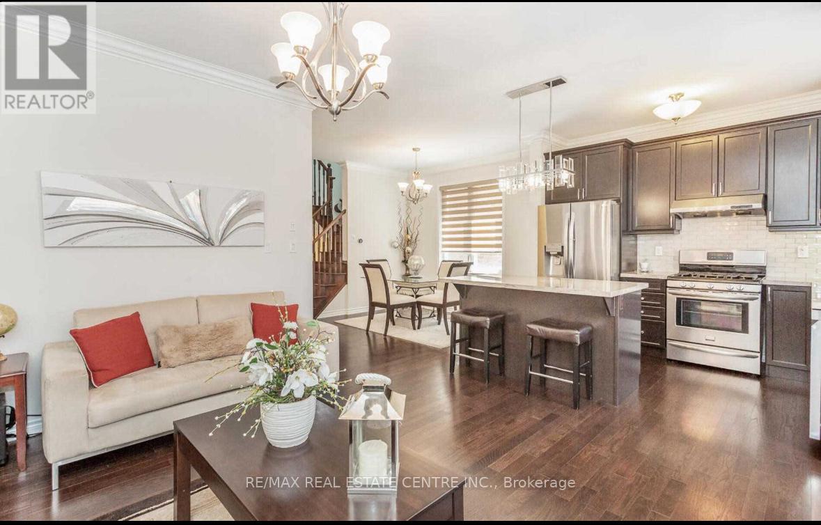 304 Trudeau Drive E, Milton, Ontario  L9T 8Y7 - Photo 2 - W12631330