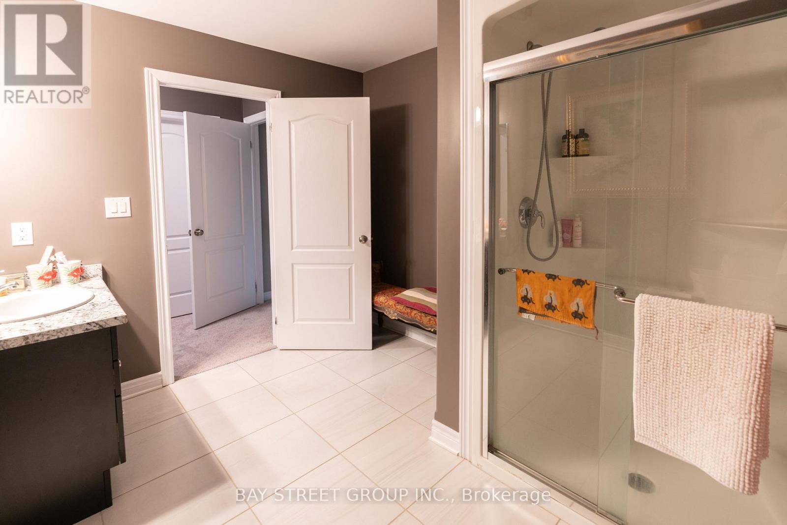 7833 Oldfield Road, Niagara Falls, Ontario  L2G 3J8 - Photo 17 - X12631318