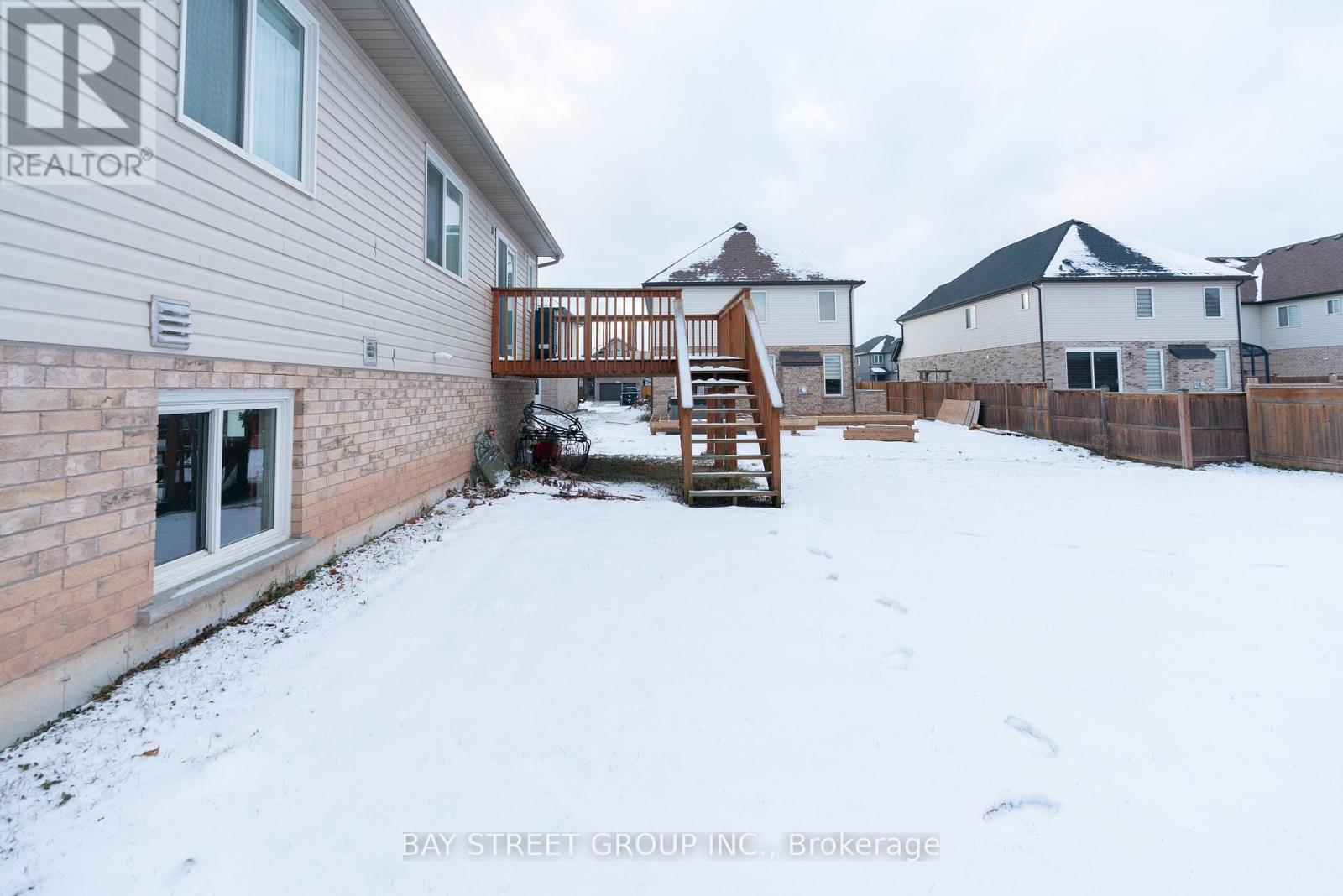 7833 Oldfield Road, Niagara Falls, Ontario  L2G 3J8 - Photo 21 - X12631318