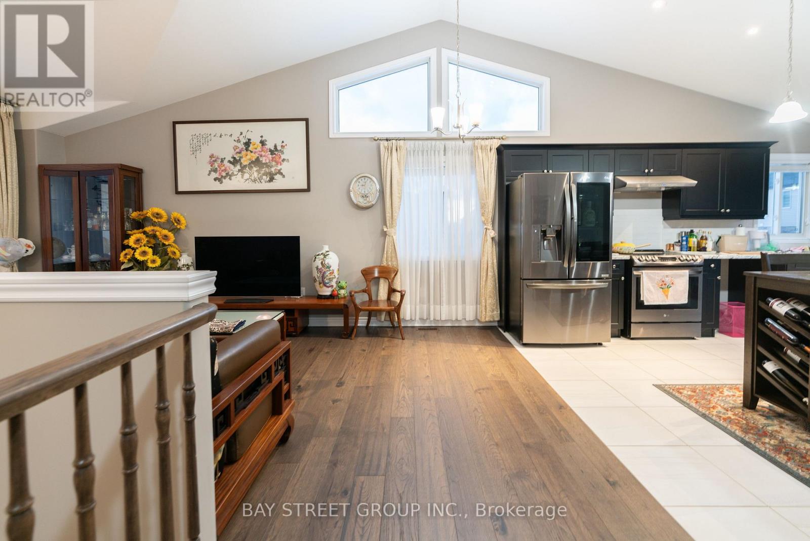 7833 Oldfield Road, Niagara Falls, Ontario  L2G 3J8 - Photo 3 - X12631318