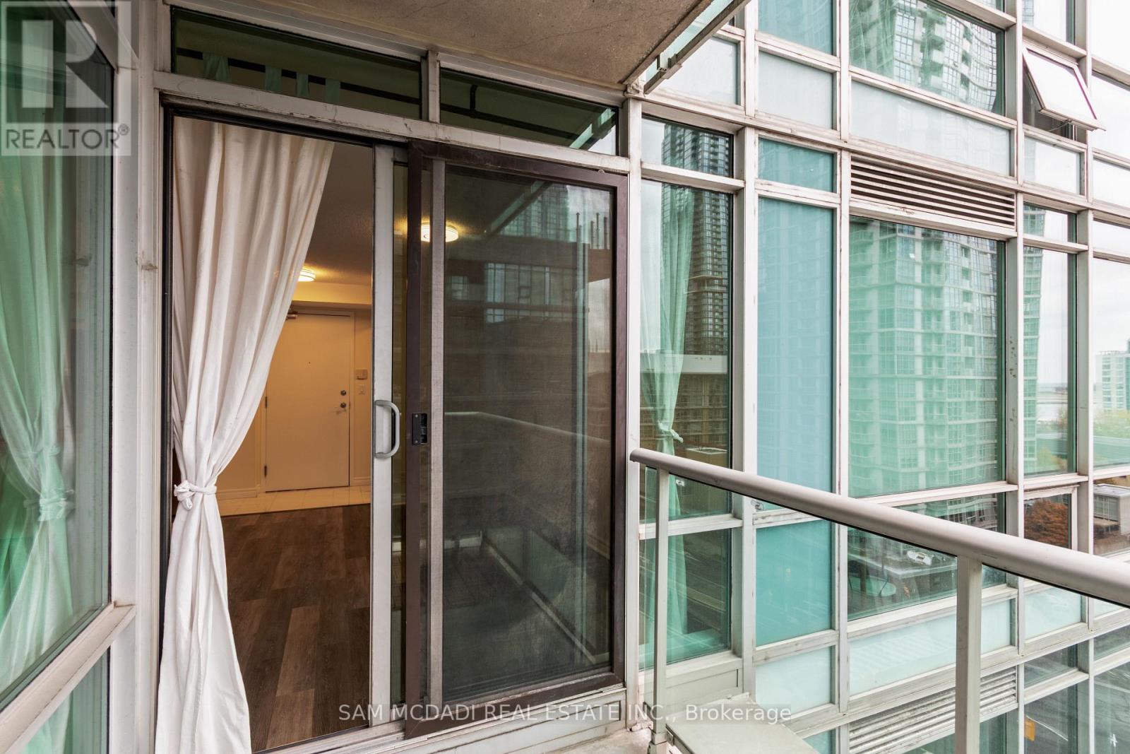 1006 - 81 Navy Wharf Court, Toronto, Ontario  M5V 3S2 - Photo 21 - C12631340