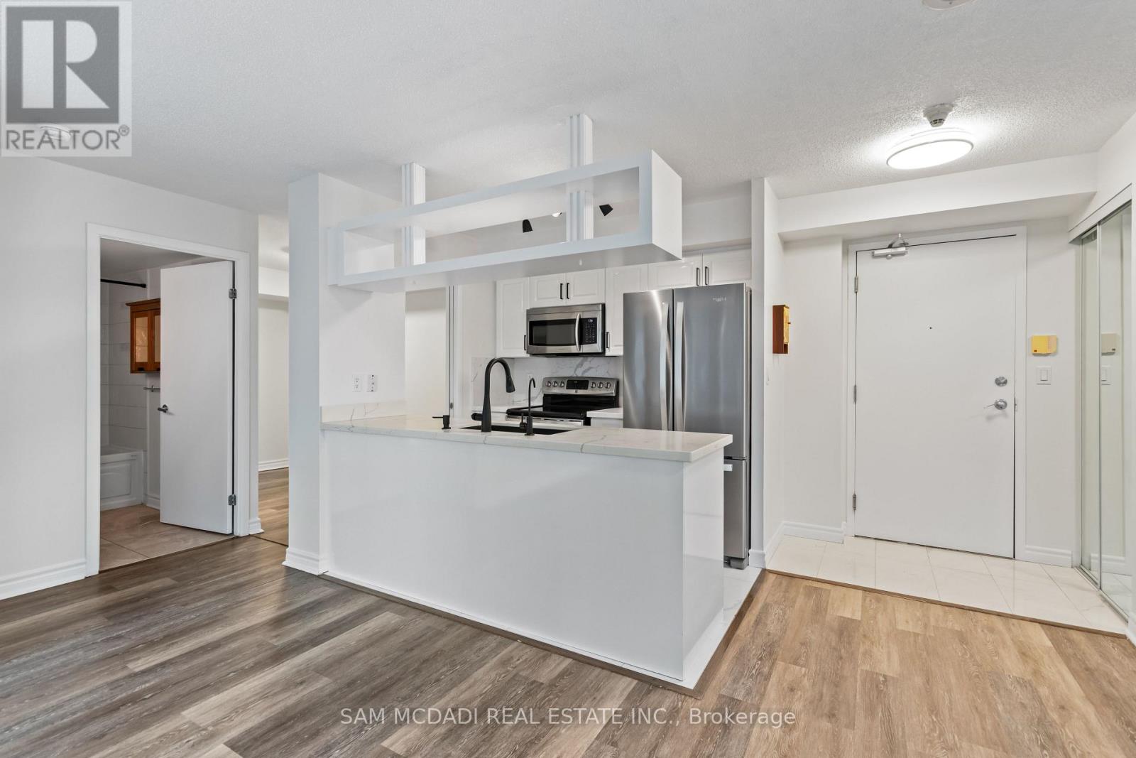 1006 - 81 Navy Wharf Court, Toronto, Ontario  M5V 3S2 - Photo 5 - C12631340