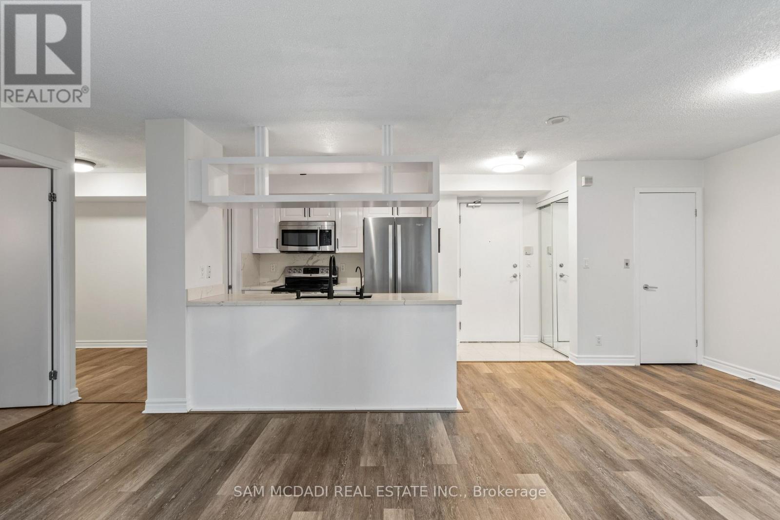 1006 - 81 Navy Wharf Court, Toronto, Ontario  M5V 3S2 - Photo 8 - C12631340