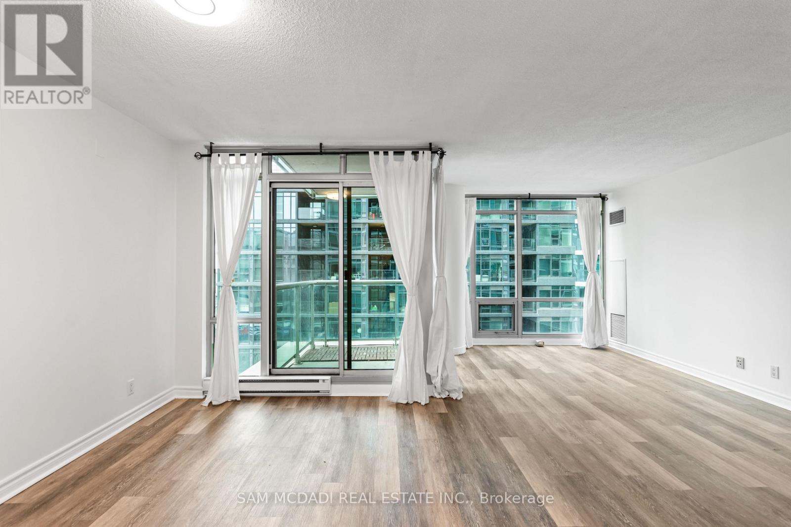 1006 - 81 Navy Wharf Court, Toronto, Ontario  M5V 3S2 - Photo 9 - C12631340