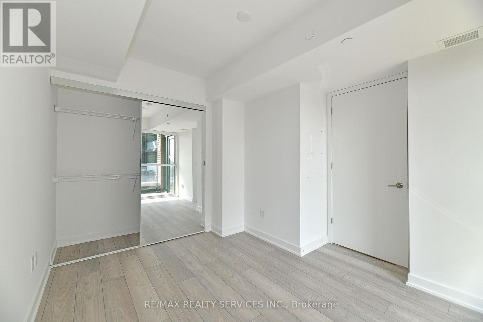 0419 - 8 Tippett Road, Toronto (Clanton Park), Ontario  M3H 0E7 - Photo 22 - C12631378