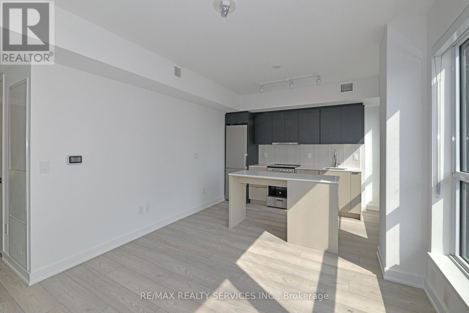 0419 - 8 Tippett Road, Toronto (Clanton Park), Ontario  M3H 0E7 - Photo 9 - C12631378