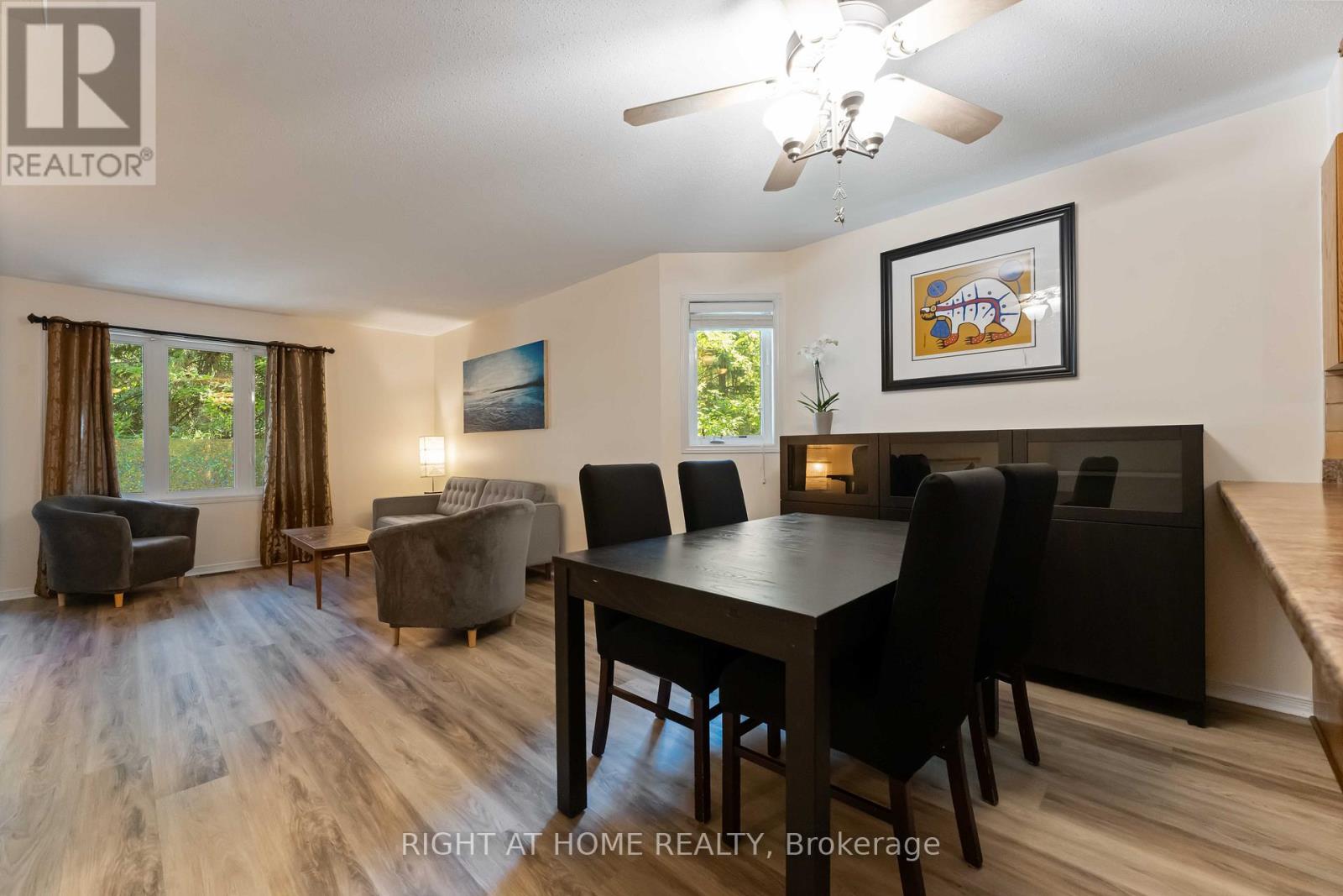 67 Strathaven Private, Ottawa, Ontario K1J 1K7 - Photo 11 - X12393748