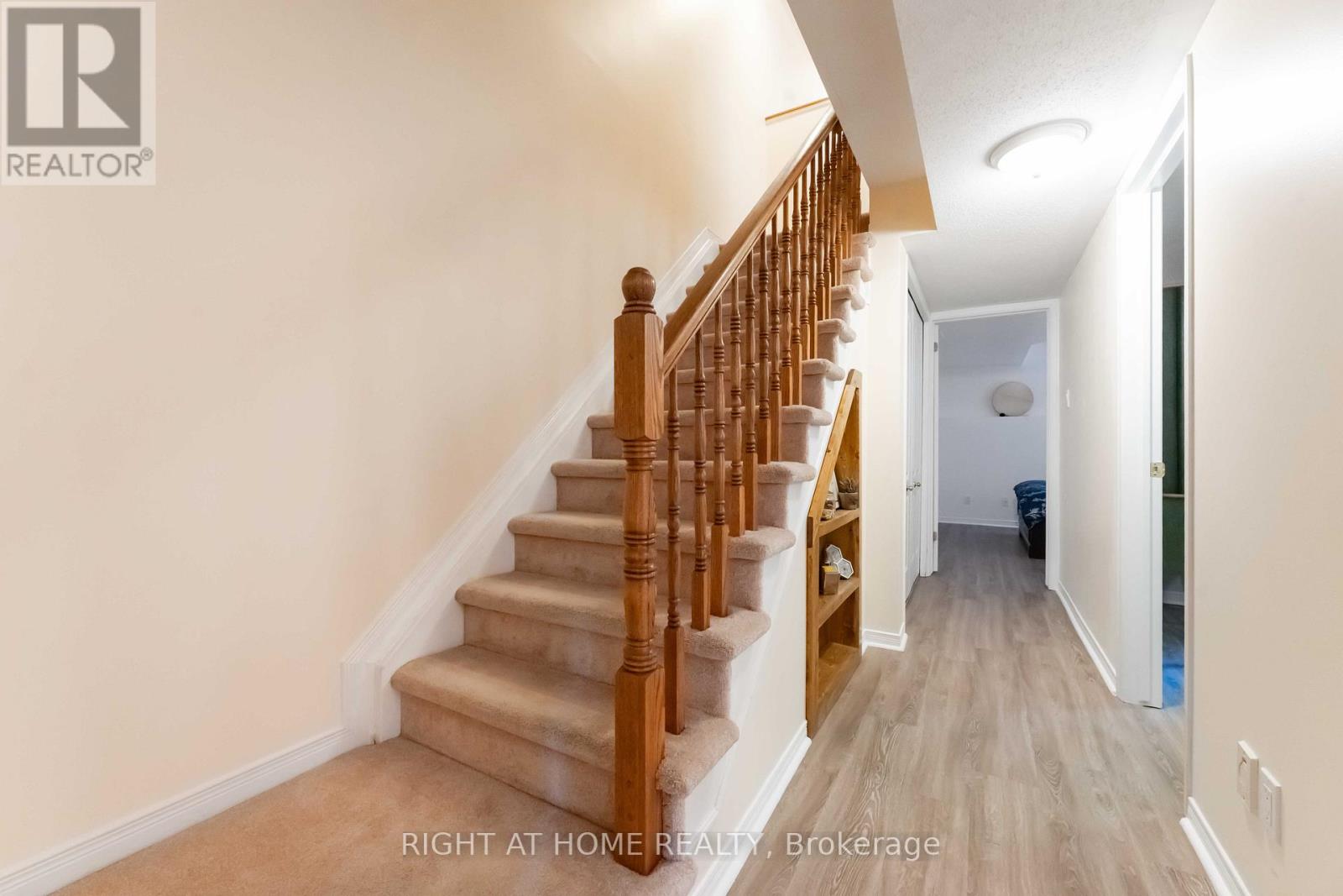 67 Strathaven Private, Ottawa, Ontario K1J 1K7 - Photo 16 - X12393748
