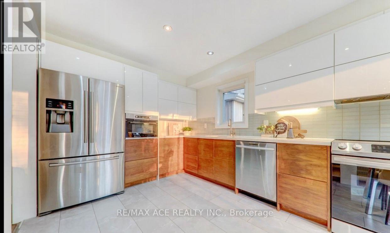 48 Cranborne Crescent, Whitby (Brooklin), Ontario  L1M 2M1 - Photo 12 - E12631368