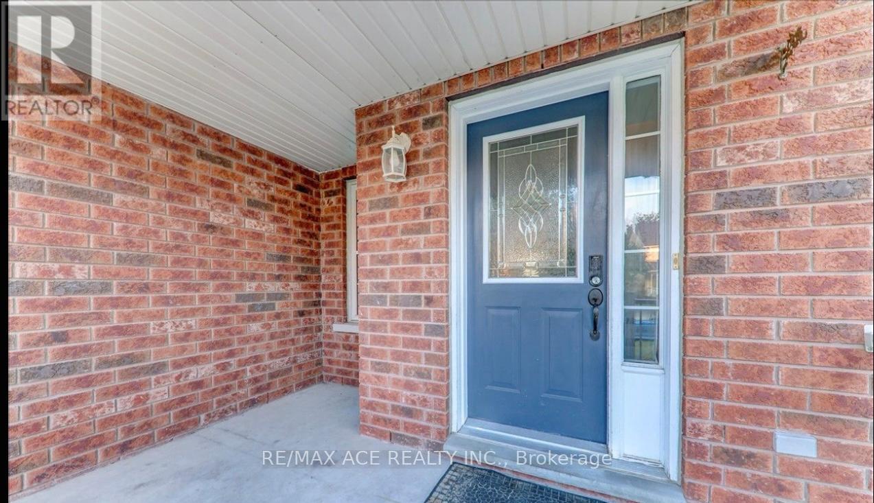 48 Cranborne Crescent, Whitby (Brooklin), Ontario  L1M 2M1 - Photo 5 - E12631368