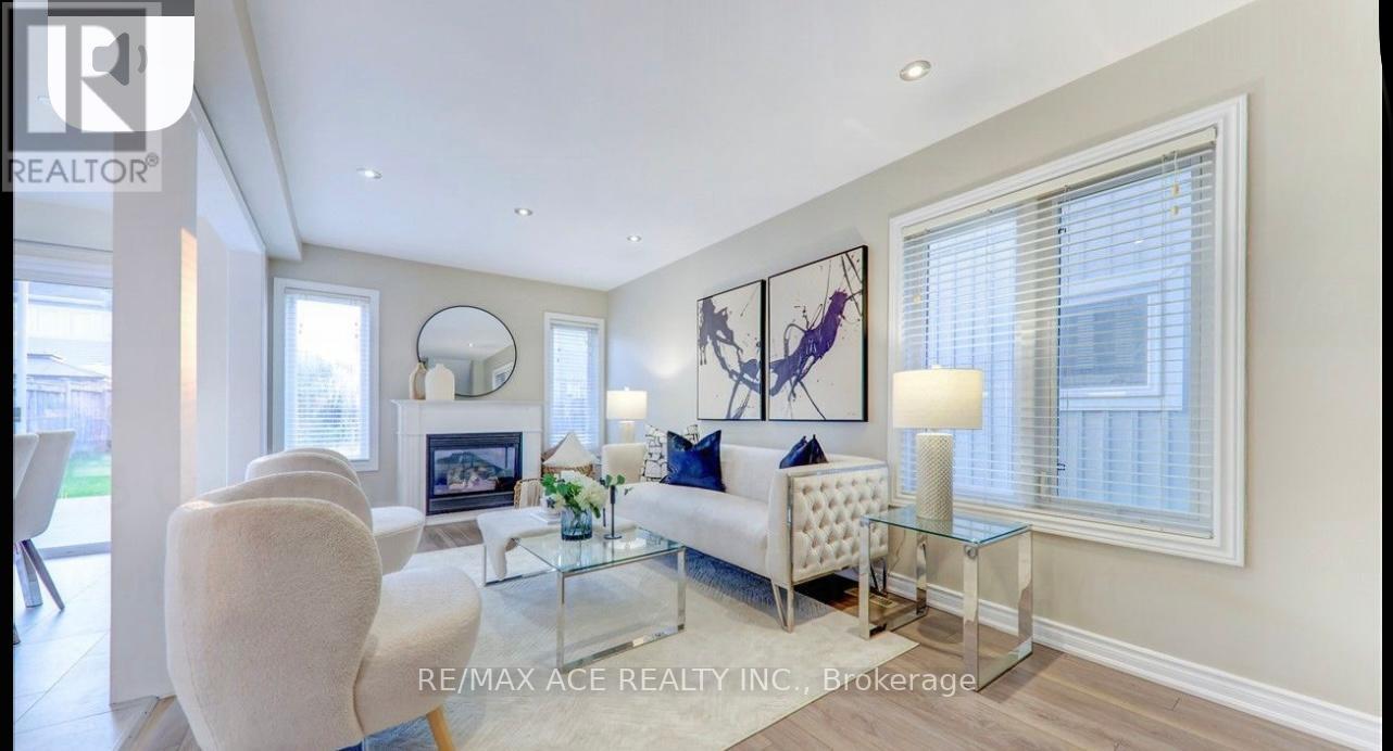 48 Cranborne Crescent, Whitby (Brooklin), Ontario  L1M 2M1 - Photo 8 - E12631368