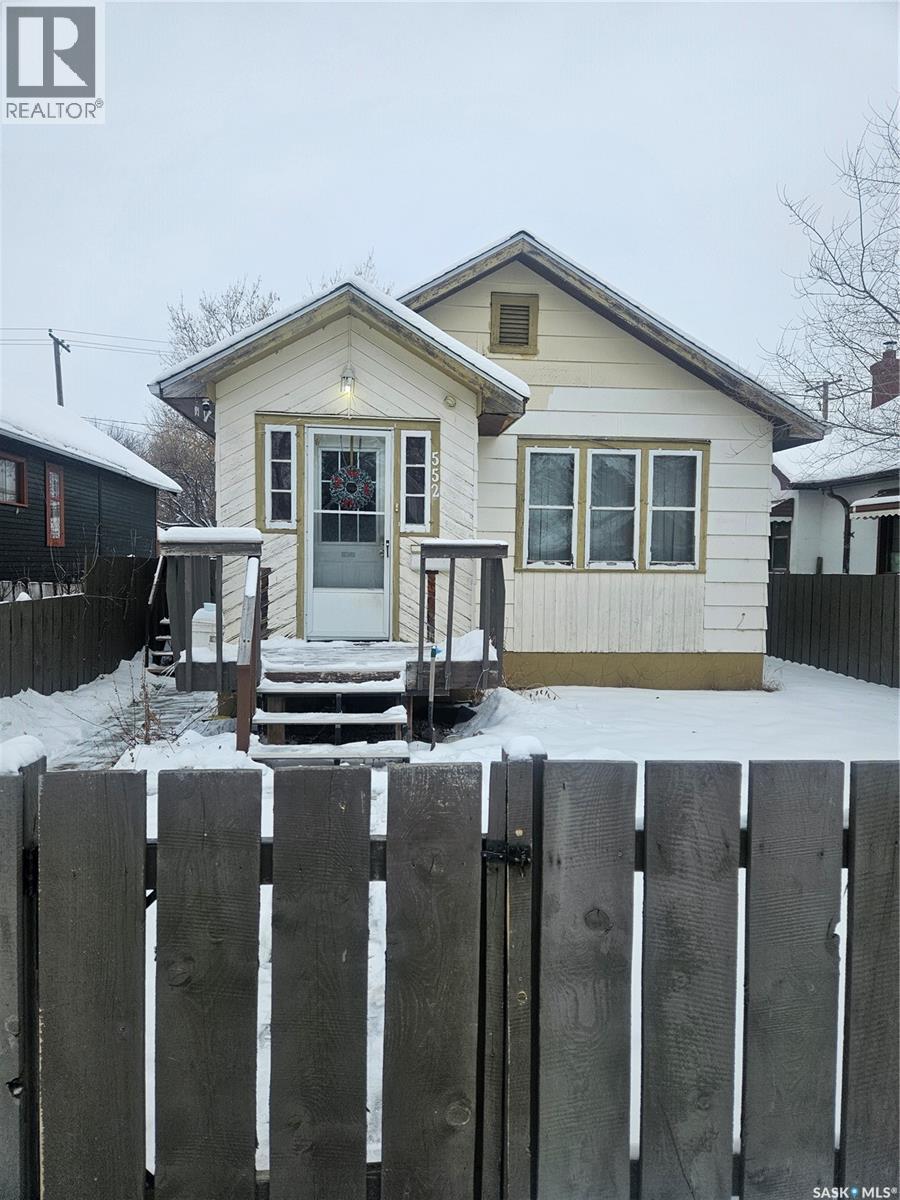 552 10th Street, Prince Albert, Saskatchewan  S6V 0Z6 - Photo 10 - SK021937