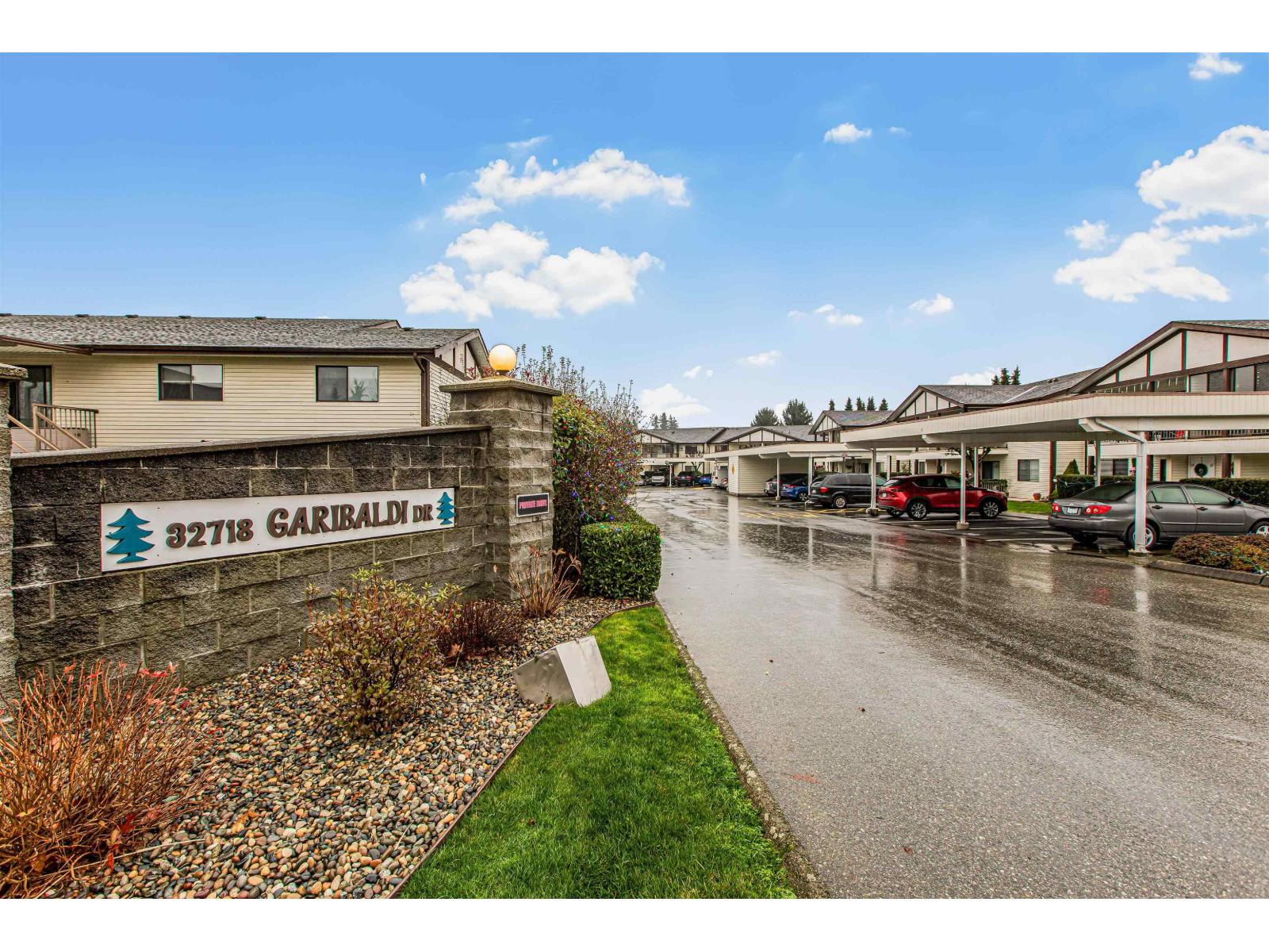 50 32718 GARIBALDI DRIVE, Abbotsford, British Columbia