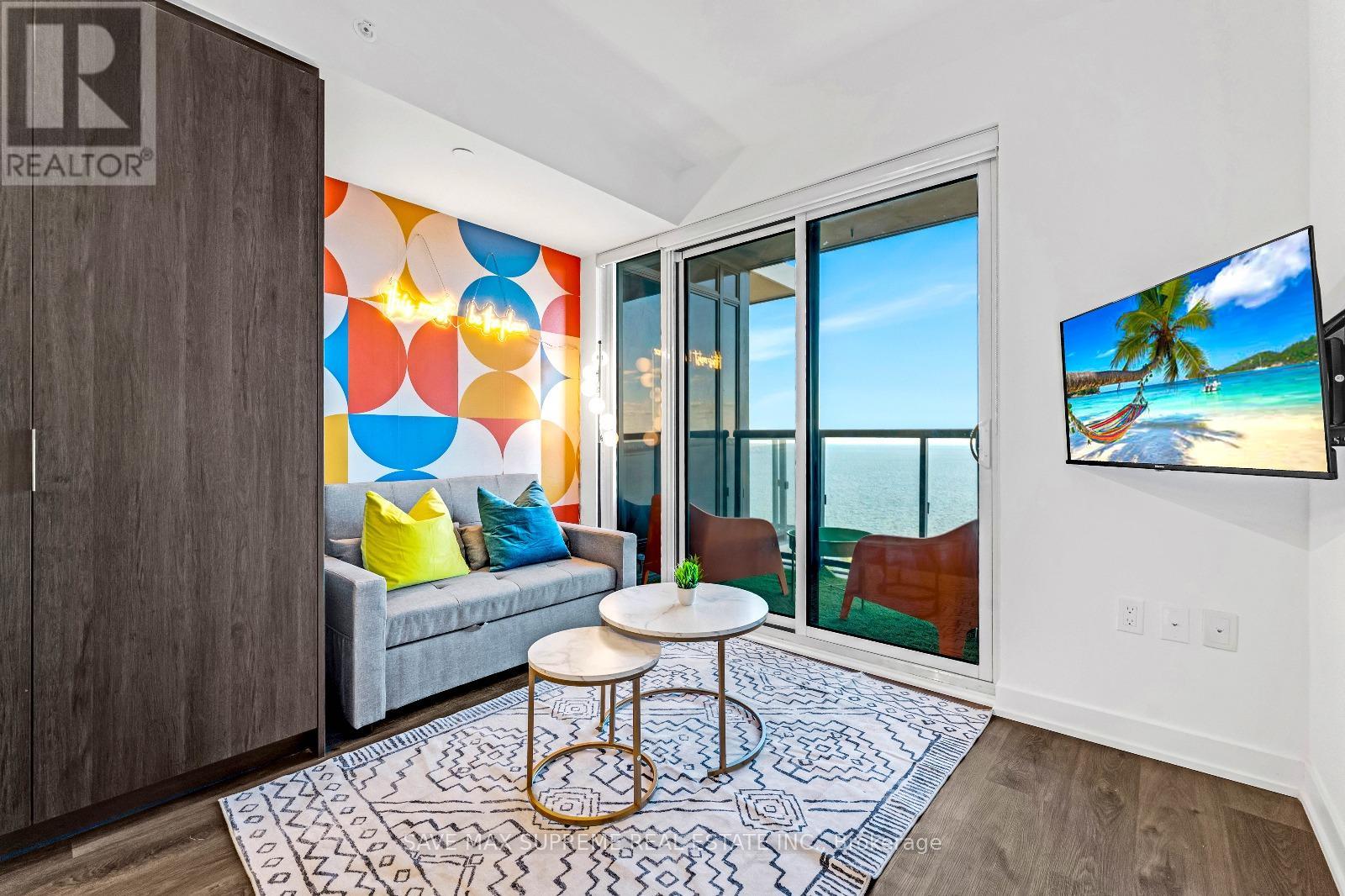 1406 - 370 Martha Street, Burlington, Ontario  L7R 0G9 - Photo 9 - W12630894