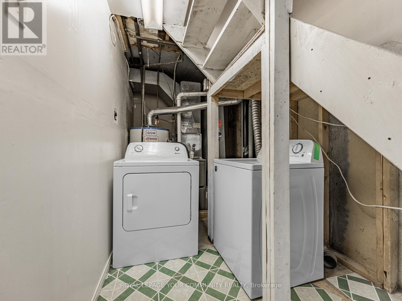 133 Wexford Road, Brampton (Heart Lake West), Ontario  L6Z 2T5 - Photo 28 - W12631338