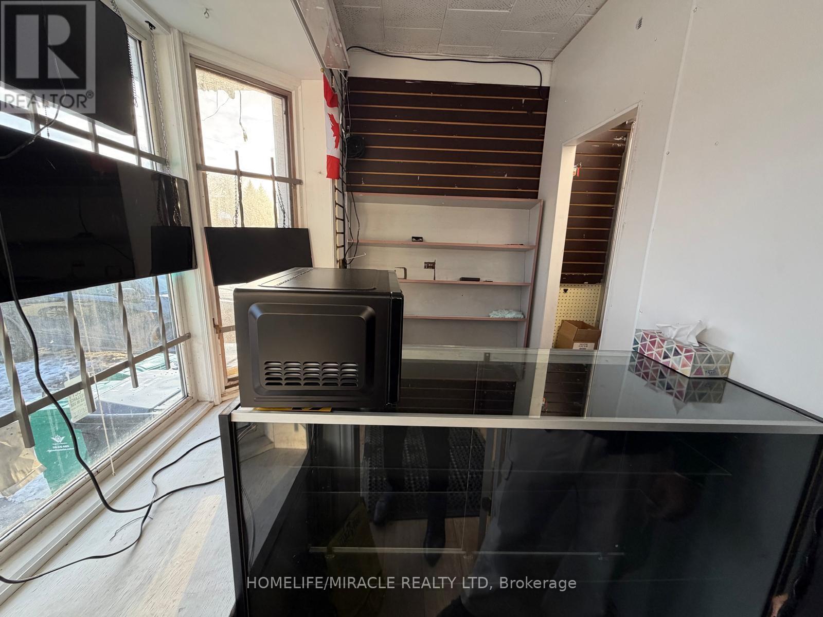 124 Hoffman Street, Kitchener, Ontario  N2M 3N1 - Photo 17 - X12631342