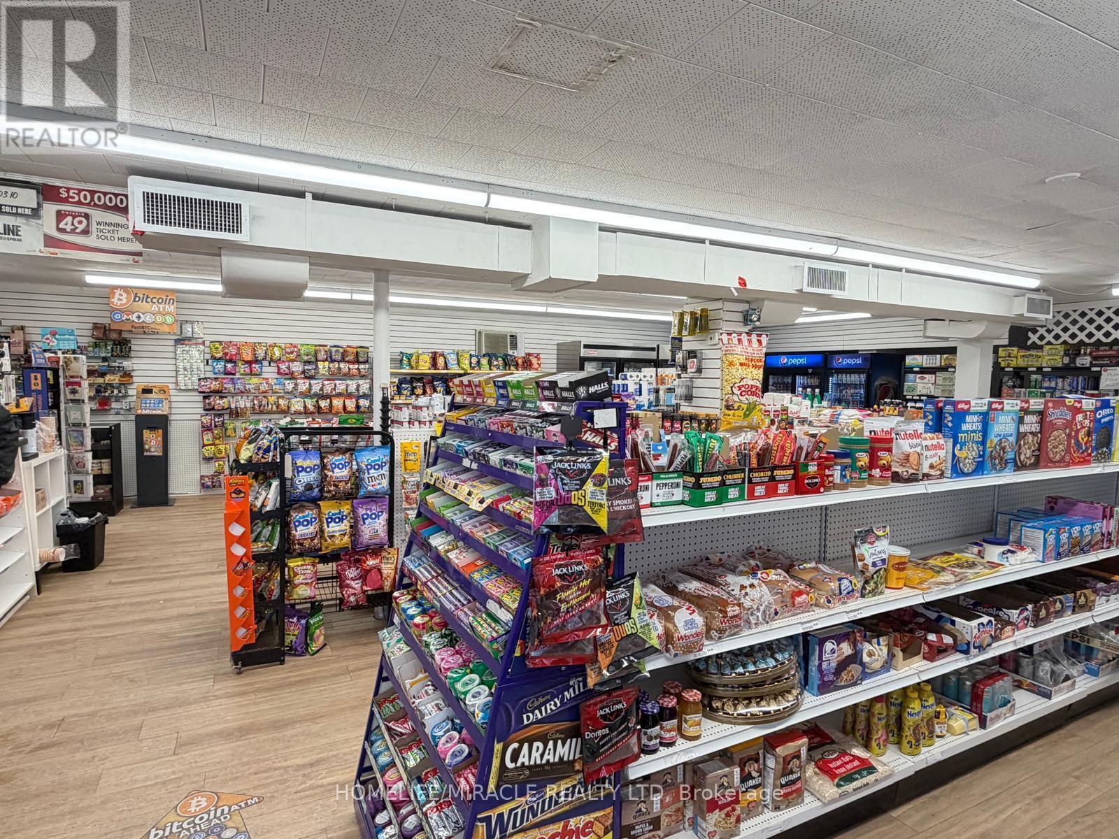 124 Hoffman Street, Kitchener, Ontario  N2M 3N1 - Photo 4 - X12631342