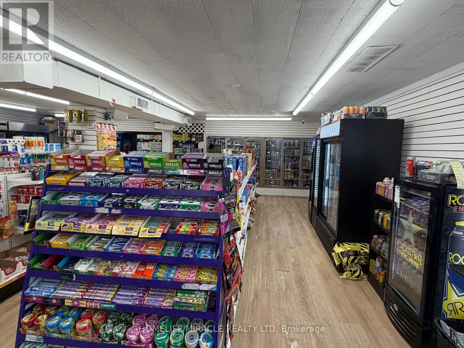 124 Hoffman Street, Kitchener, Ontario  N2M 3N1 - Photo 5 - X12631342