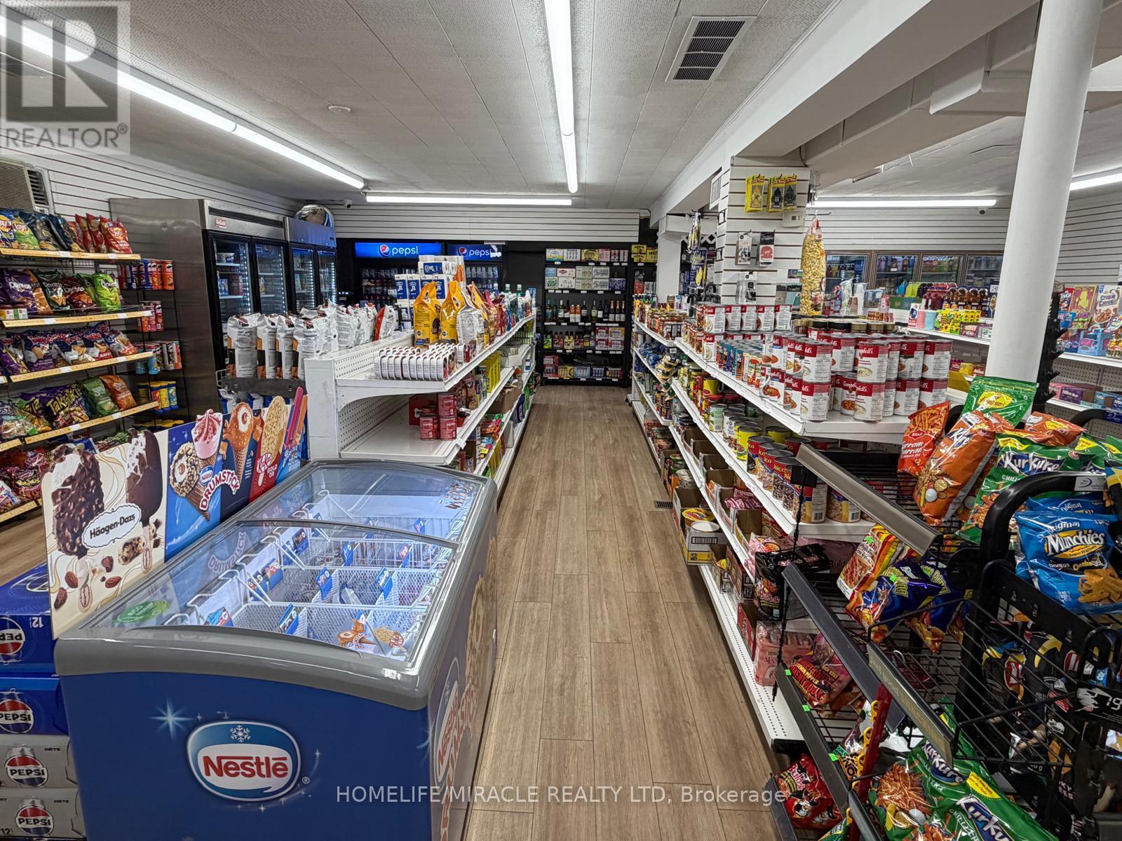 124 Hoffman Street, Kitchener, Ontario  N2M 3N1 - Photo 7 - X12631342