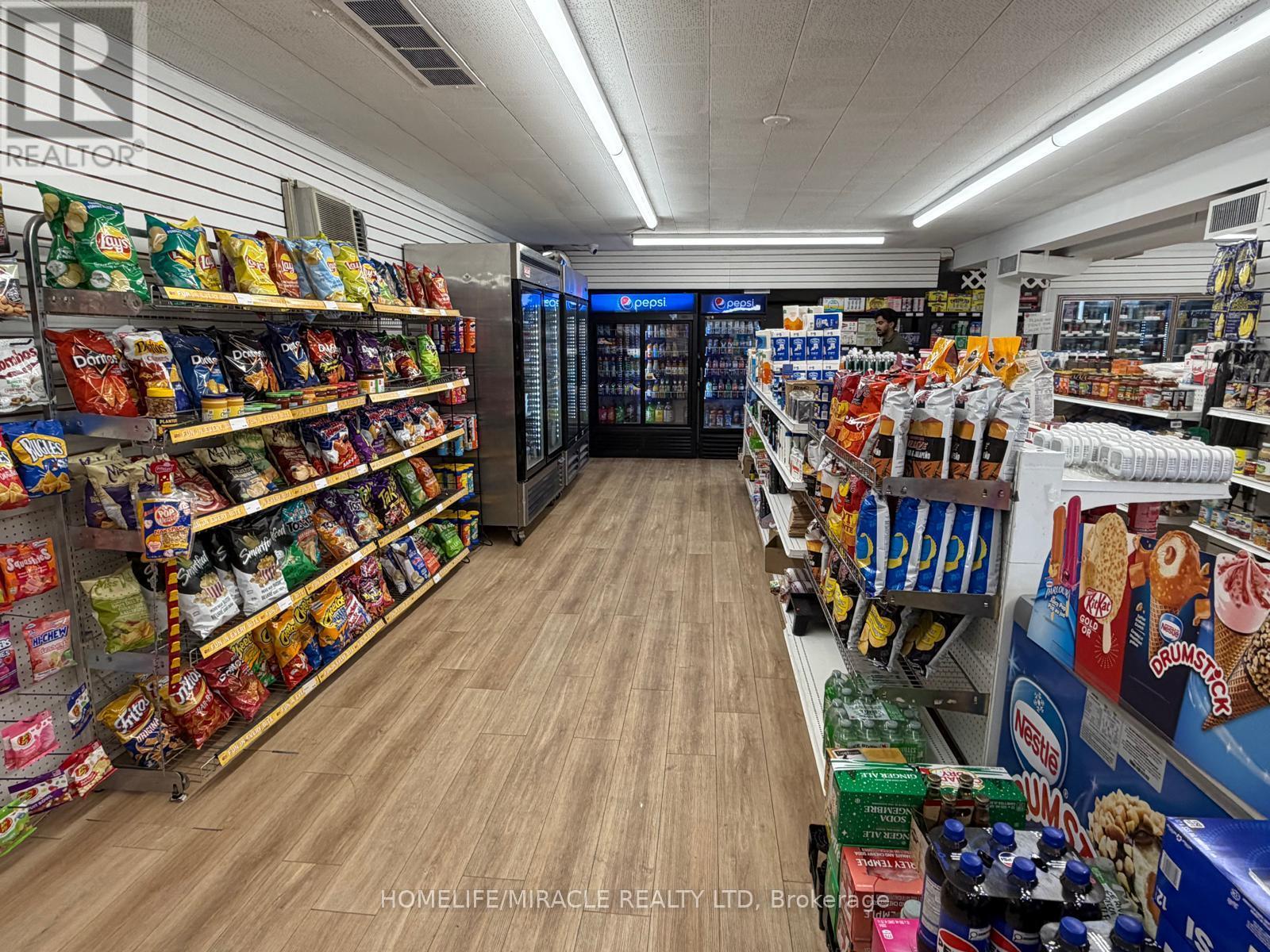 124 Hoffman Street, Kitchener, Ontario  N2M 3N1 - Photo 8 - X12631342