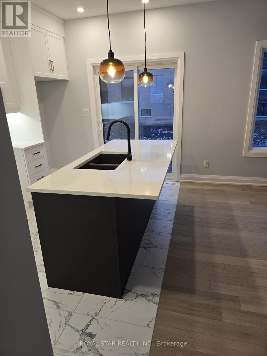 Upper - 6505 Alexa Common, Niagara Falls, Ontario  L2G 0E4 - Photo 6 - X12631352