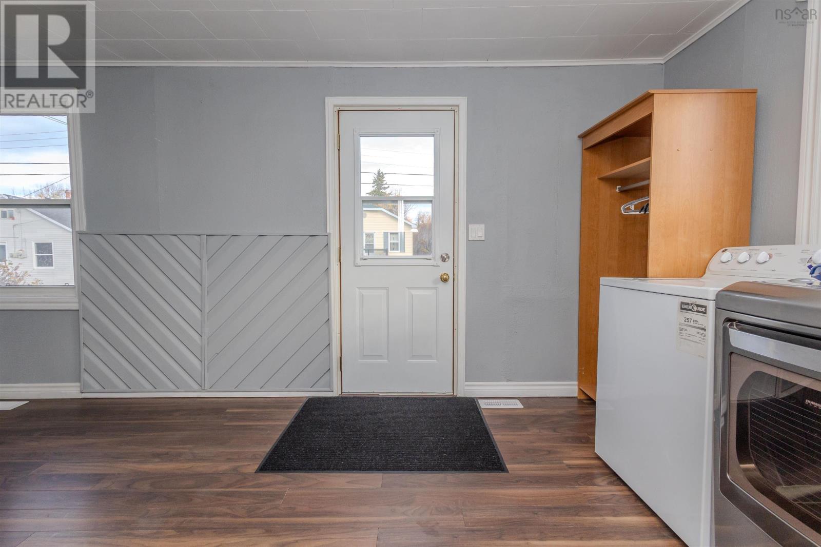 65 Rear Main Street, Reserve Mines, Nova Scotia  B1E 1H4 - Photo 8 - 202528003