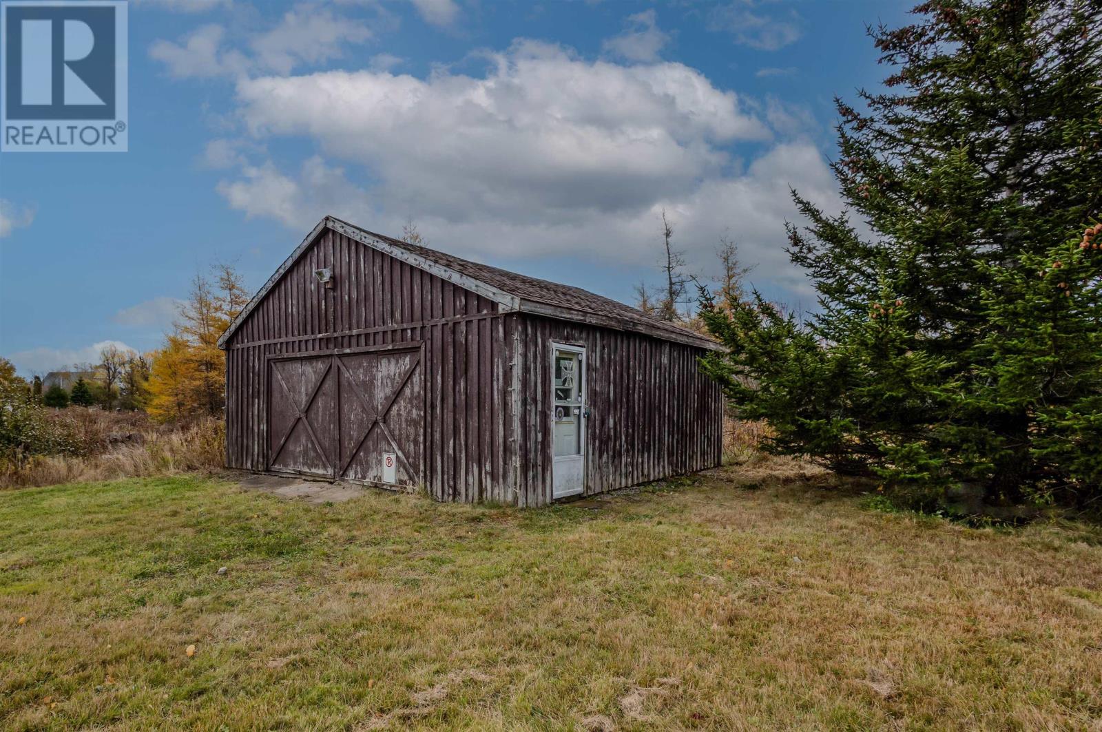 65 Rear Main Street, Reserve Mines, Nova Scotia  B1E 1H4 - Photo 6 - 202528003