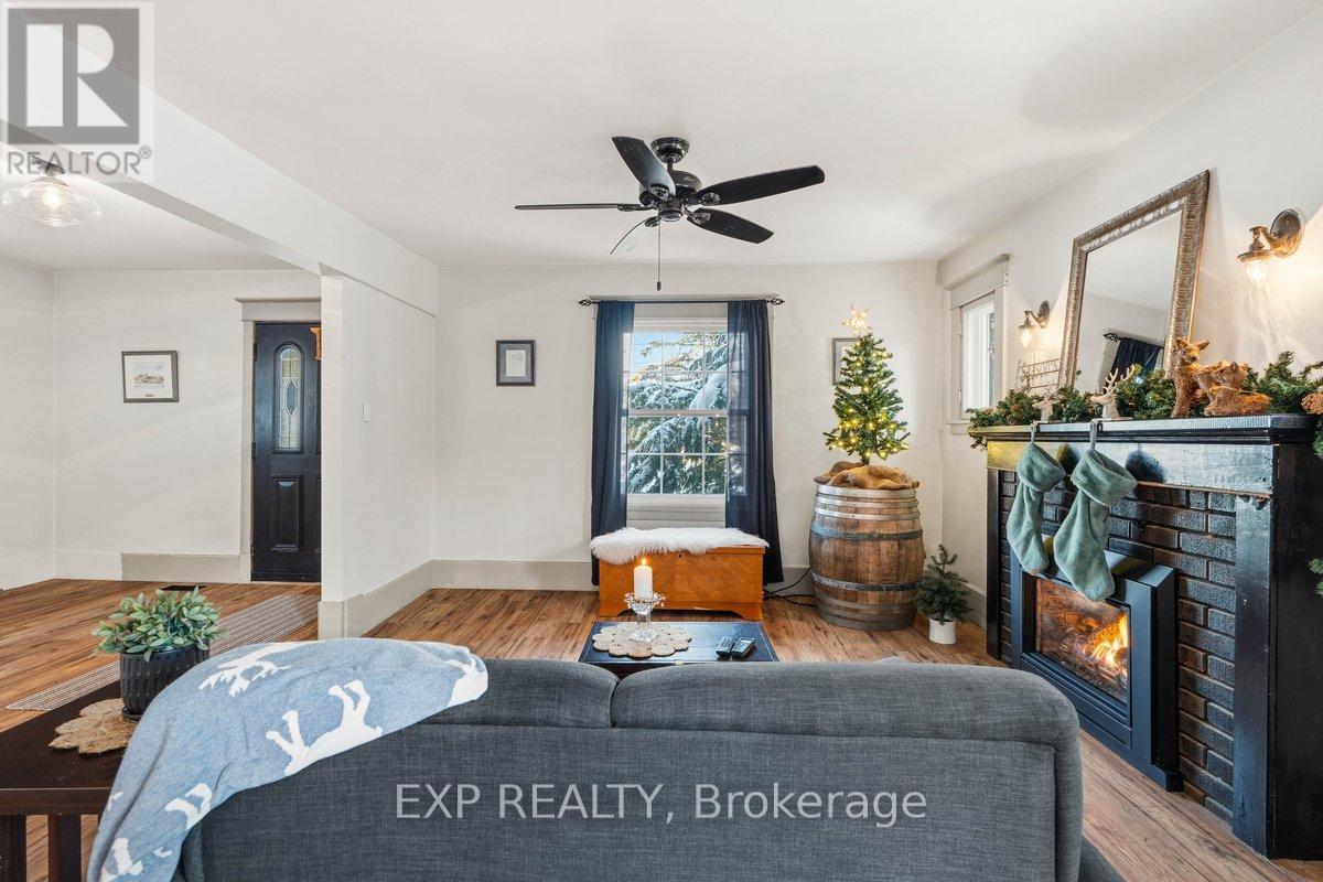 244 Robert Street, Greater Napanee, Ontario  K7R 2N2 - Photo 8 - X12631386