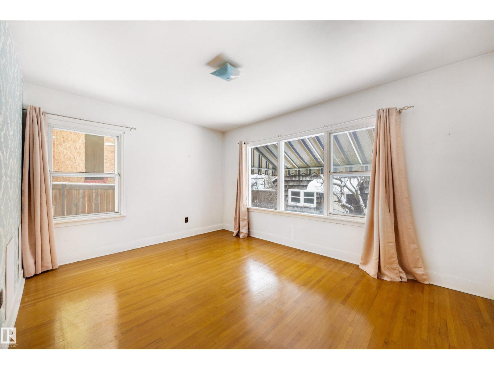 10525 134 St Nw, Edmonton, Alberta  T5N 2B4 - Photo 11 - E4468024