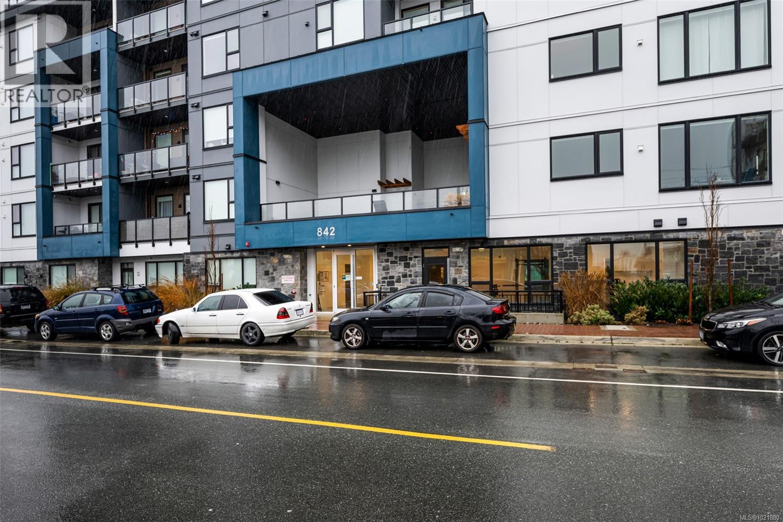 301 842 Orono Ave, Langford, British Columbia V9B 2T8 - Photo 2 - 1021880