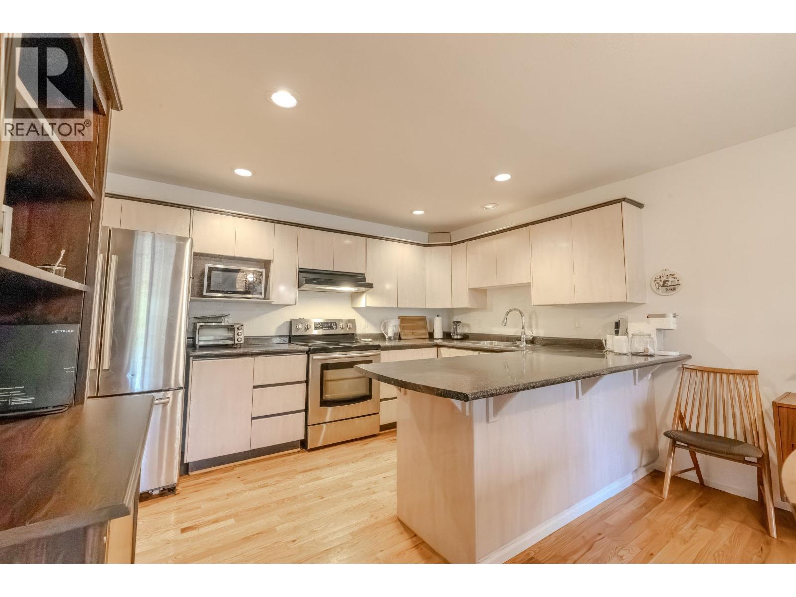 7 1158 Carmel Place, Squamish, British Columbia V0N 1H0 - Photo 3 - R3064181