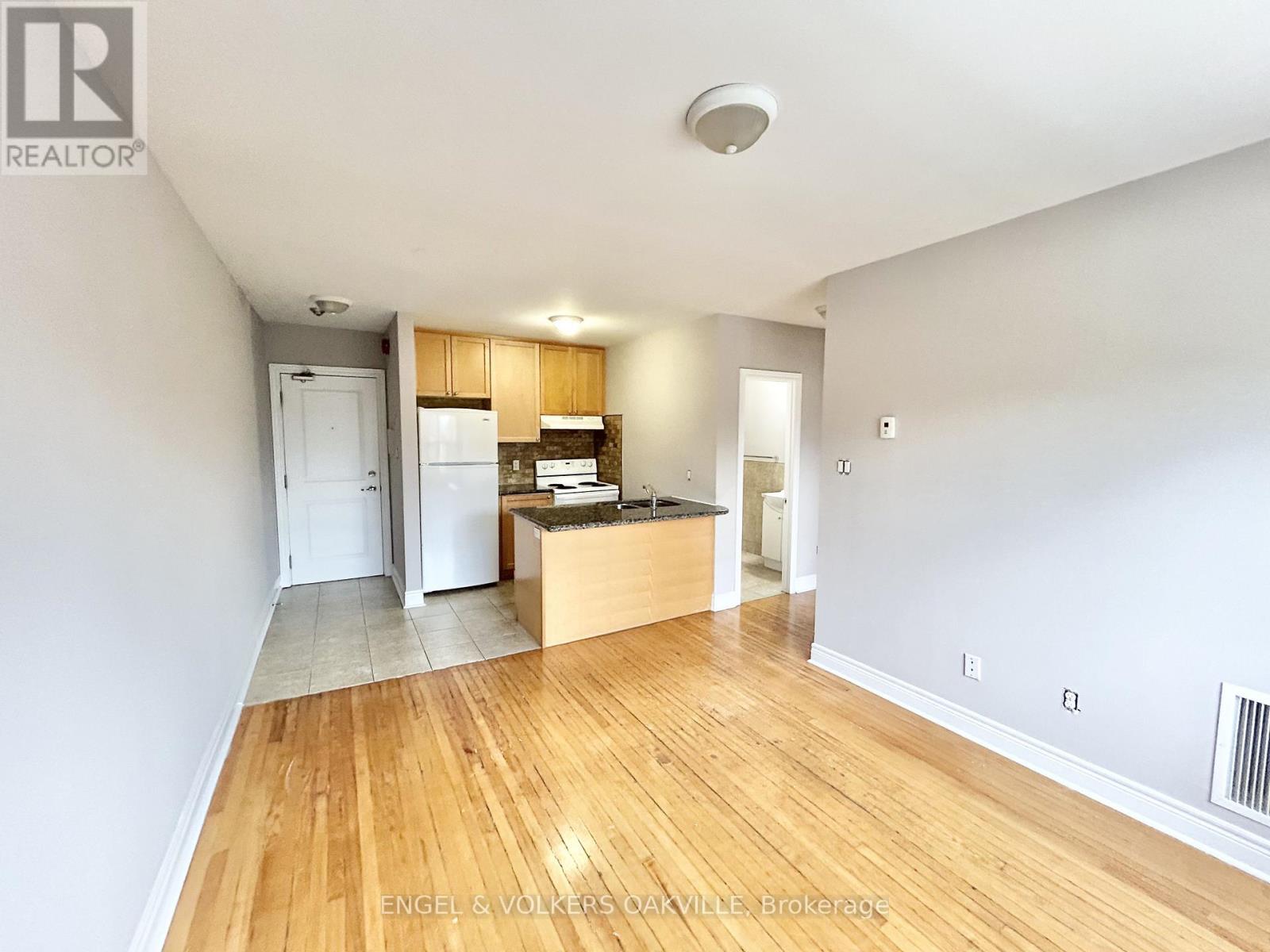 301 - 15 Thirty Third Street, Toronto, Ontario  M8W 3G7 - Photo 3 - W12604034