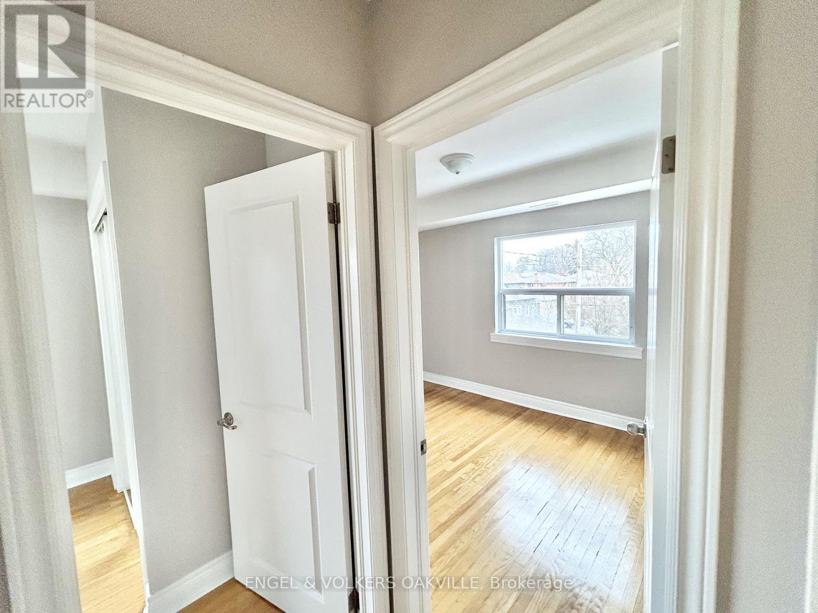 301 - 15 Thirty Third Street, Toronto, Ontario  M8W 3G7 - Photo 4 - W12604034