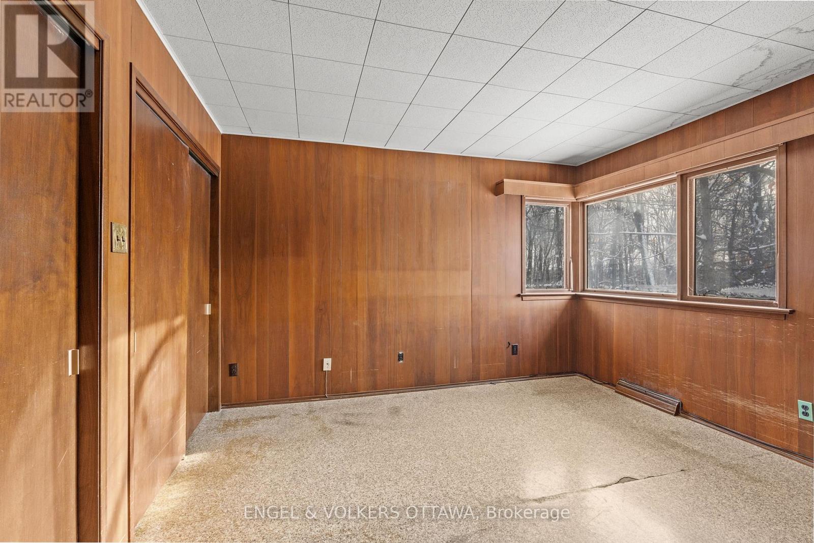 2626 Elmhurst Street, Ottawa, Ontario  K2B 7N6 - Photo 29 - X12631400