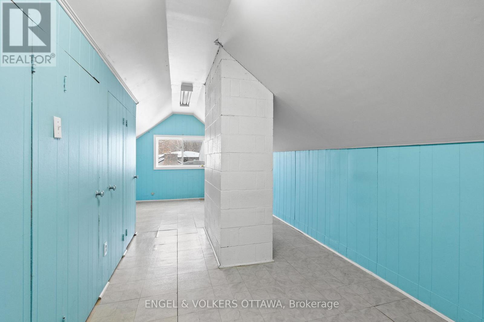 2626 Elmhurst Street, Ottawa, Ontario  K2B 7N6 - Photo 39 - X12631400