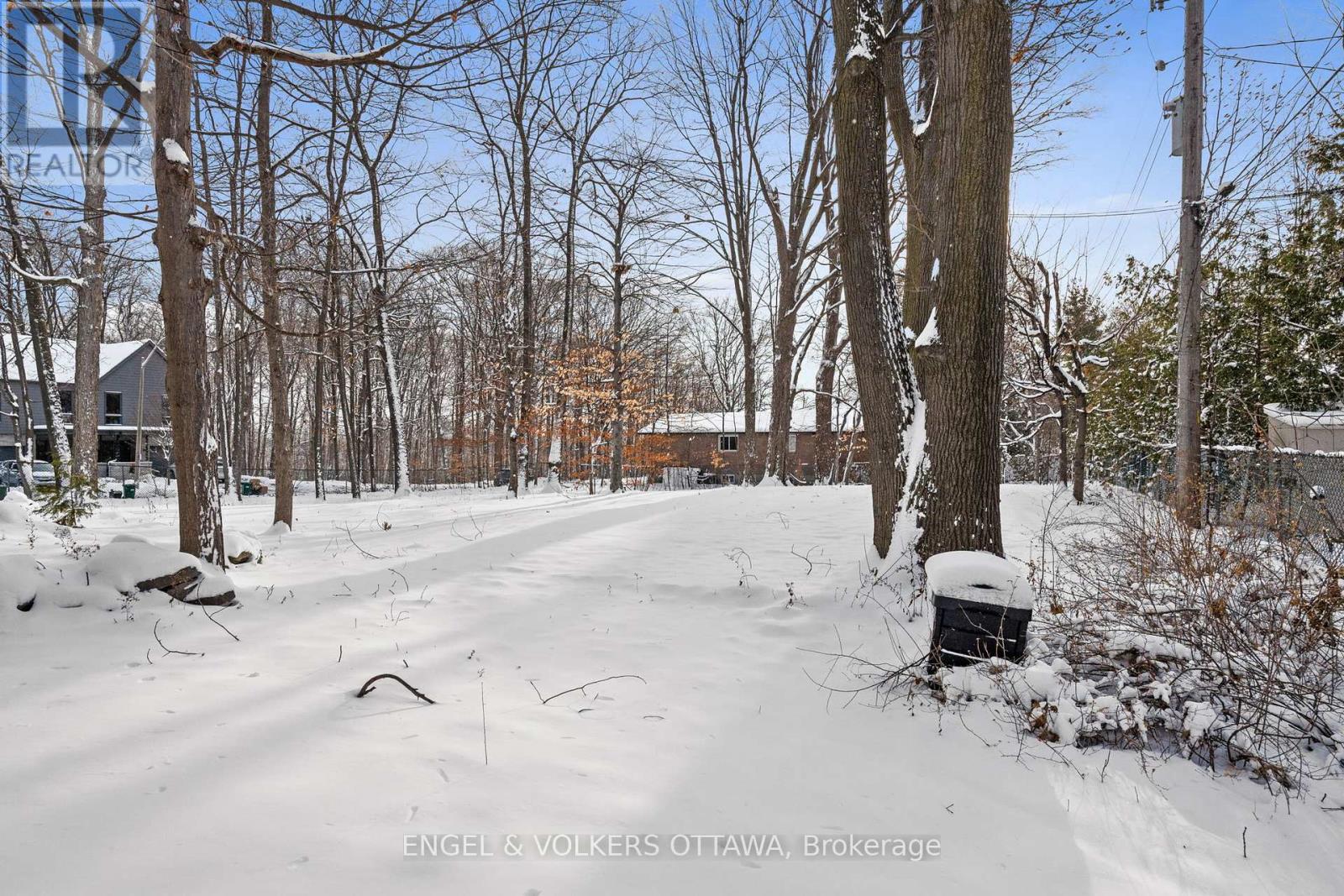 2626 Elmhurst Street, Ottawa, Ontario  K2B 7N6 - Photo 43 - X12631400