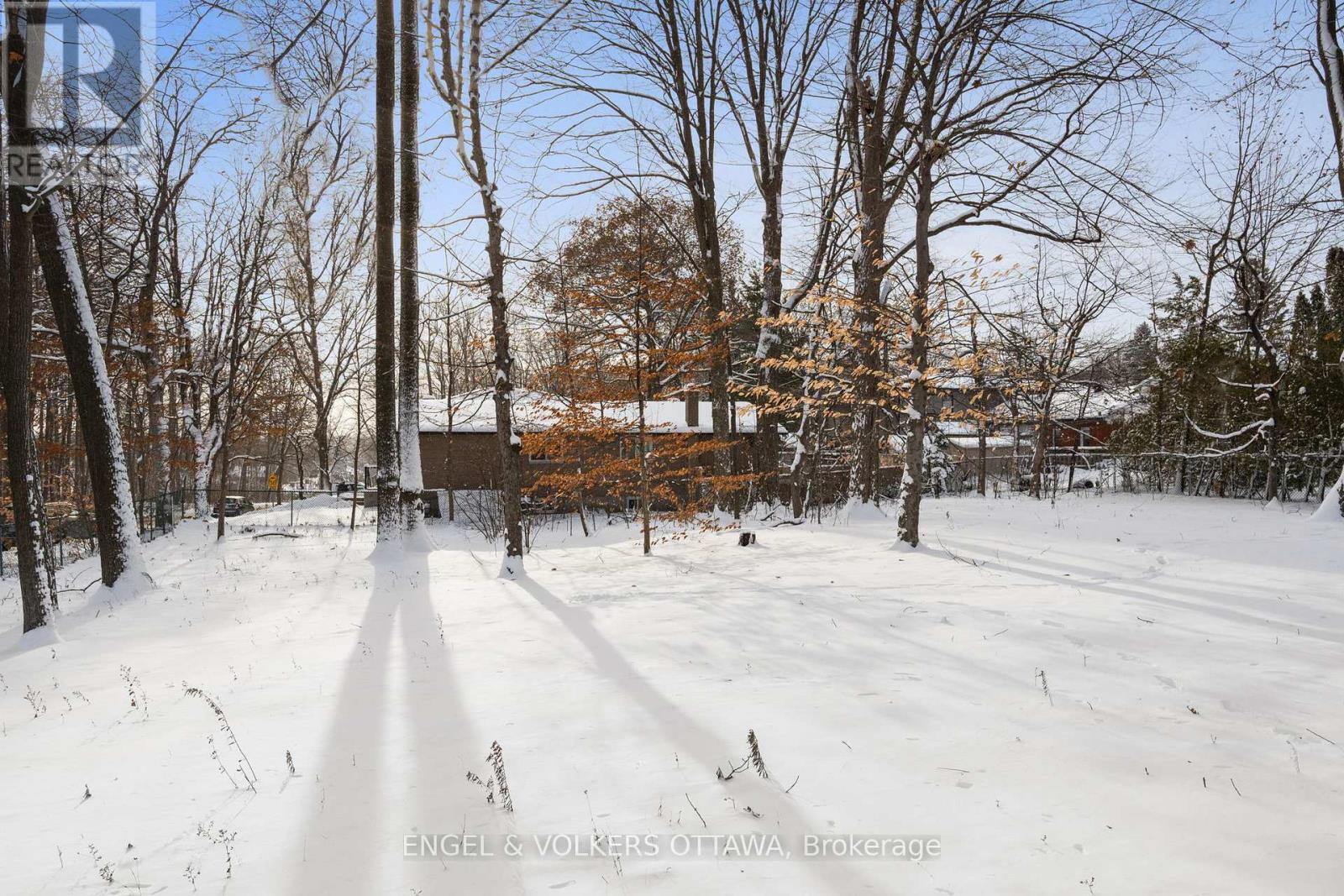 2626 Elmhurst Street, Ottawa, Ontario  K2B 7N6 - Photo 47 - X12631400