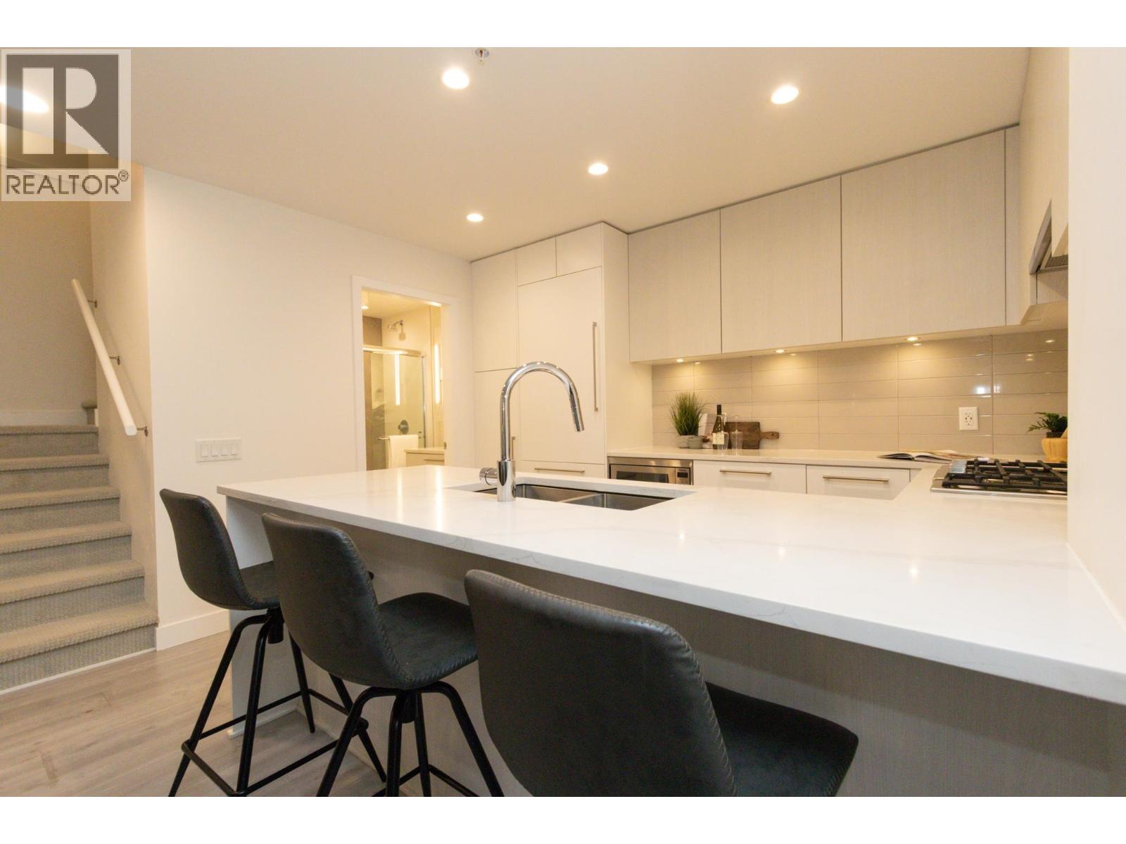 267 2035 Glenaire Drive, North Vancouver, British Columbia  V7P 1Y2 - Photo 10 - R3073749