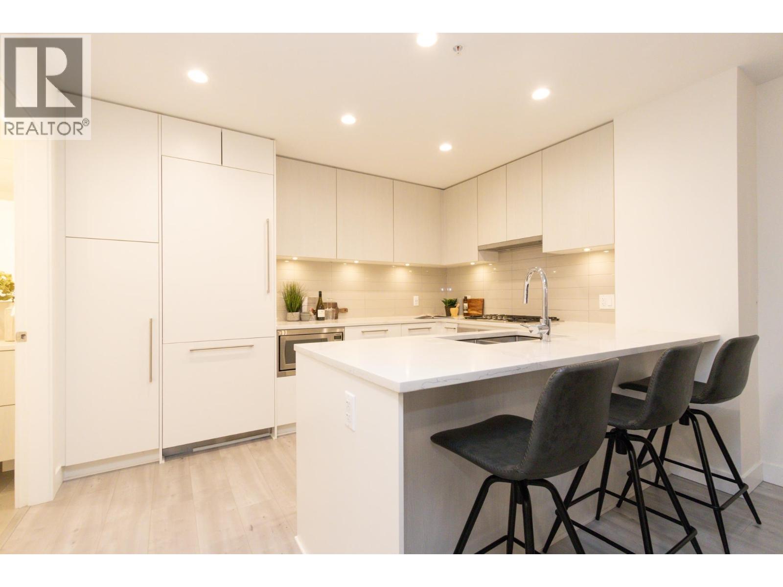 267 2035 Glenaire Drive, North Vancouver, British Columbia  V7P 1Y2 - Photo 2 - R3073749