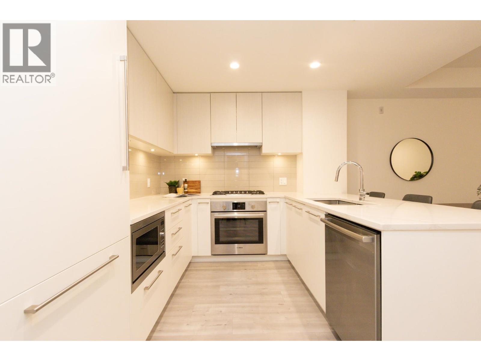 267 2035 Glenaire Drive, North Vancouver, British Columbia  V7P 1Y2 - Photo 3 - R3073749