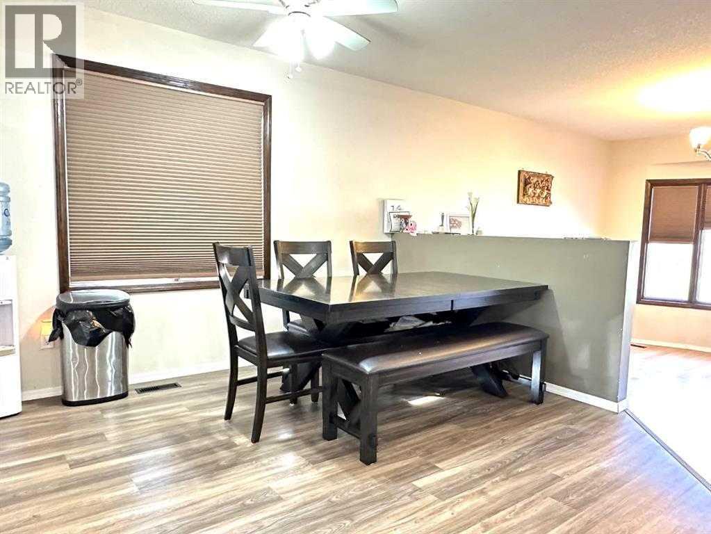 206 4 Avenue N, Marwayne, Alberta T0B 2X0 - Photo 2 - A2270885