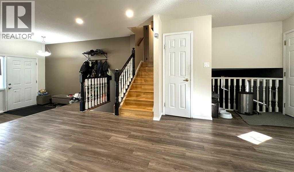 206 4 Avenue N, Marwayne, Alberta T0B 2X0 - Photo 8 - A2270885