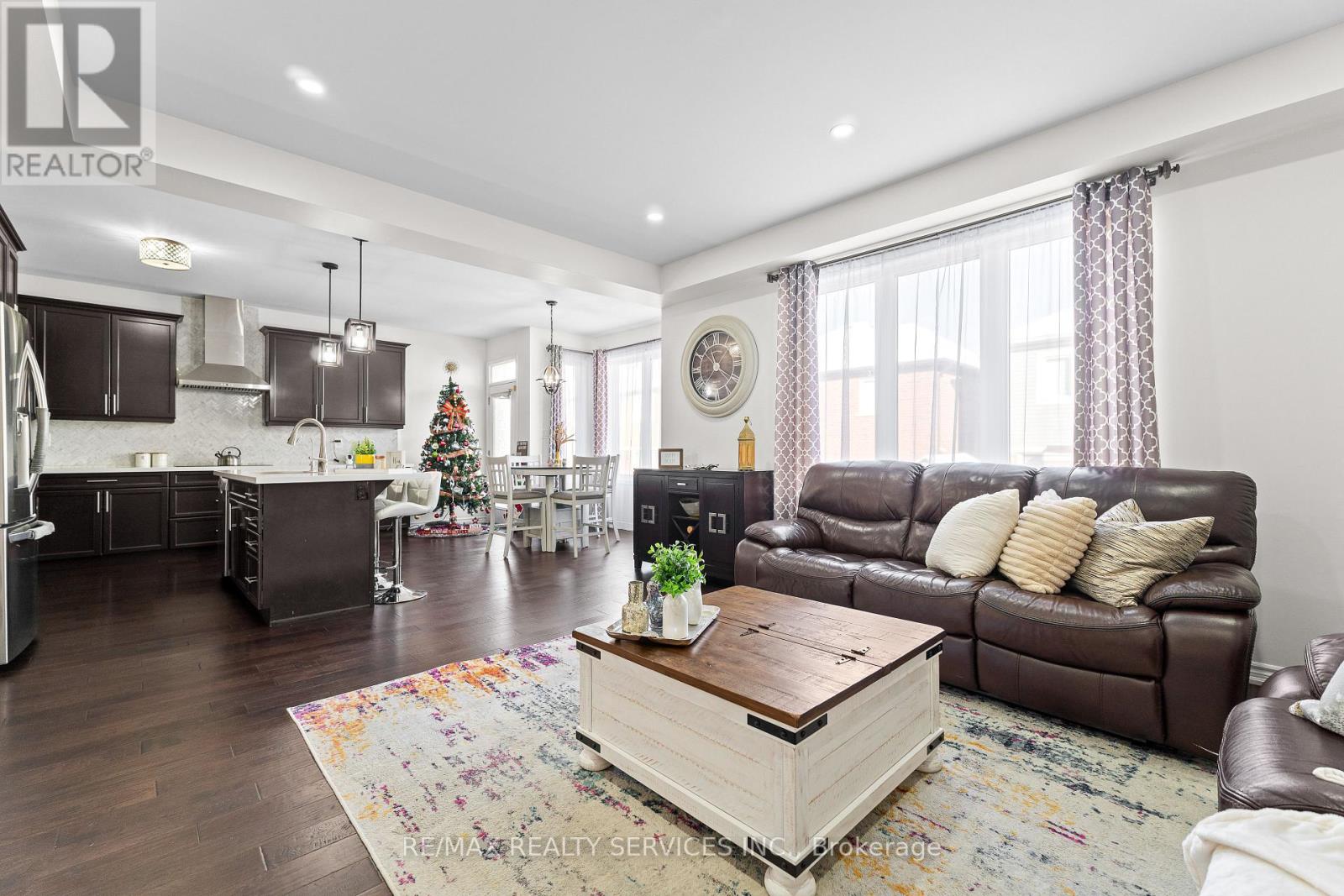 13 Fenchurch Drive, Brampton, Ontario  L7A 4G5 - Photo 14 - W12630818