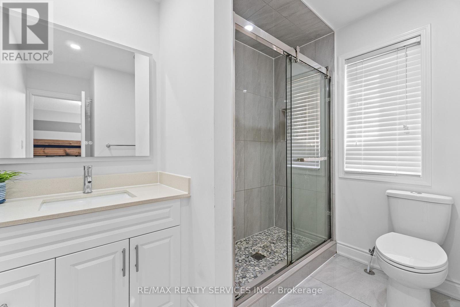 13 Fenchurch Drive, Brampton, Ontario  L7A 4G5 - Photo 31 - W12630818