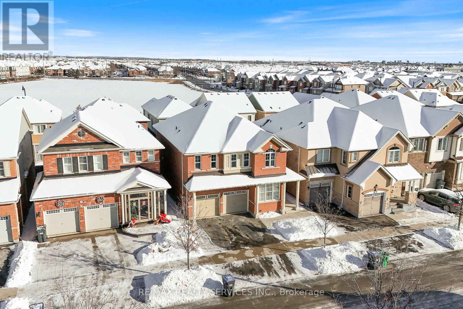 13 Fenchurch Drive, Brampton, Ontario  L7A 4G5 - Photo 3 - W12630818