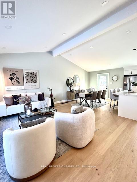 3406 Putter Place, Burlington, Ontario  L7N 2P4 - Photo 3 - W12631394