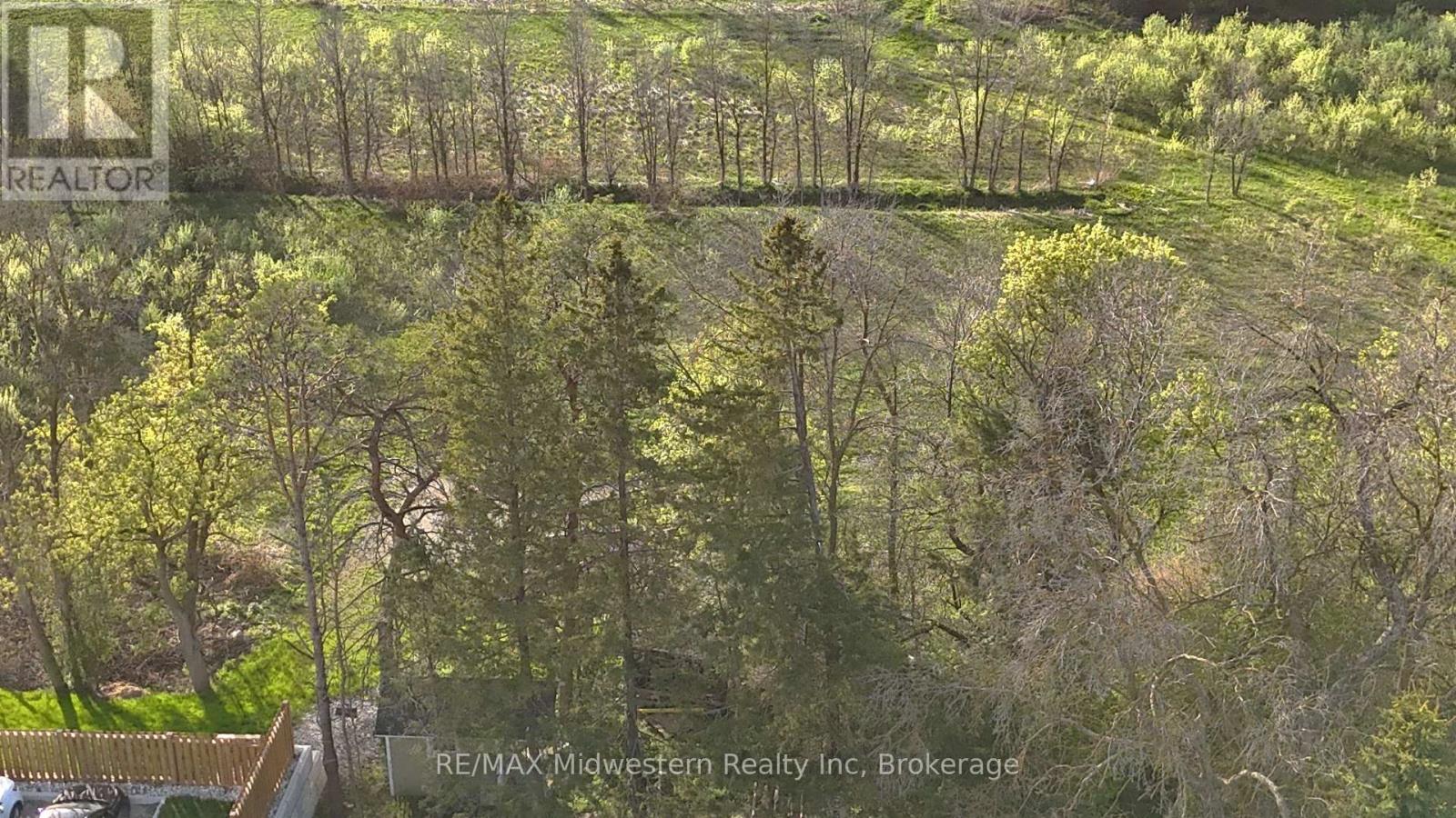 425 Wellington Street E, Wellington North, Ontario N0G 2L2 - Photo 13 - X12631446