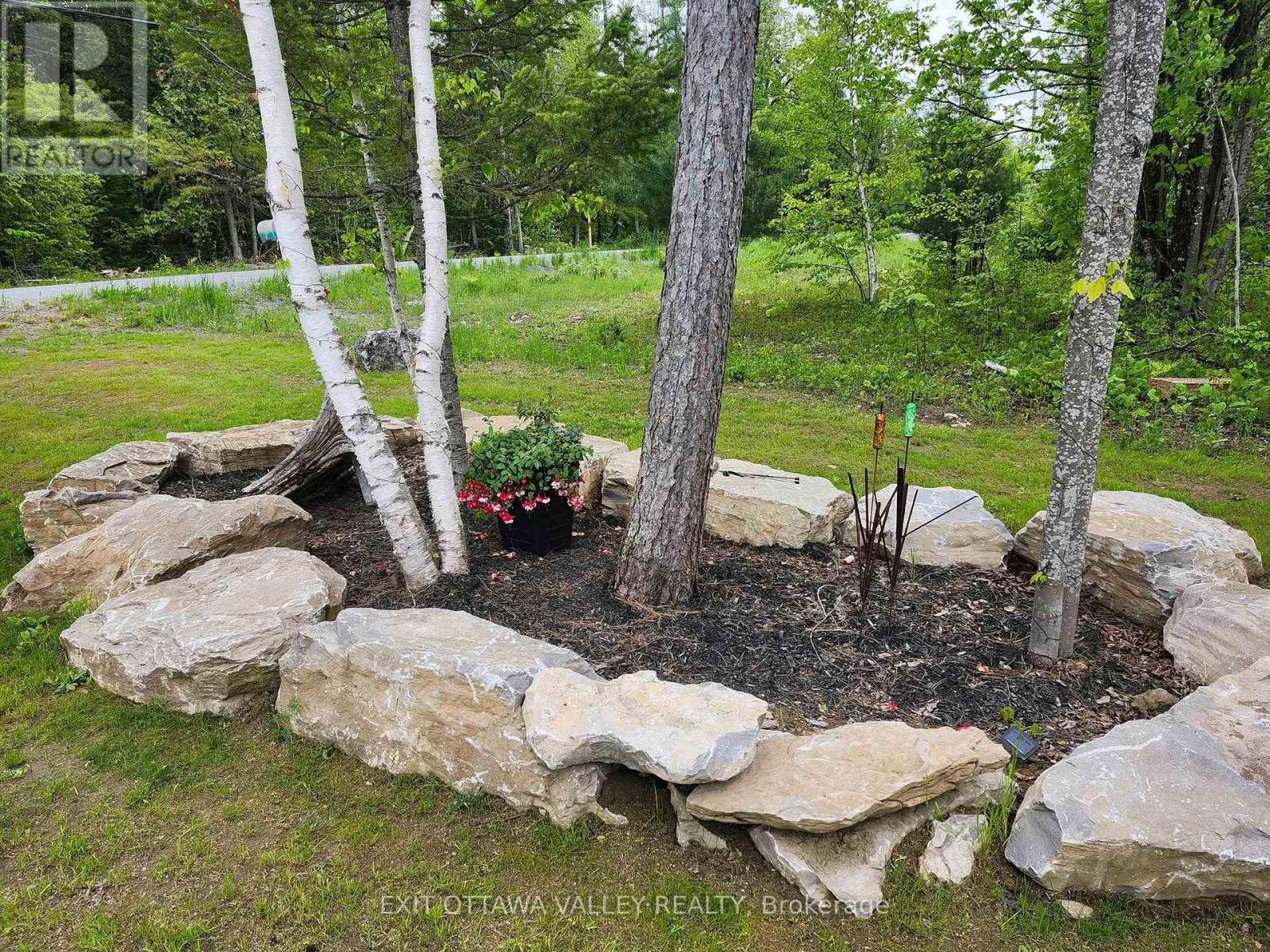 1485 Rapid Road, Whitewater Region, Ontario  K0J 2L0 - Photo 44 - X12630684